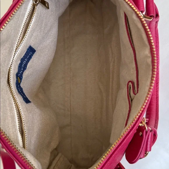 Erica Anenberg Pink Handbag. Gold hardware. - Picture 7 of 10